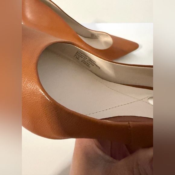Alfani Size 7.5 Step ‘N Flex Pointed-Toe Pumps - Cognac Tan - Picture 10 of 16